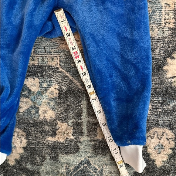 Sonic the Hedgehog halloween costume. Small see pics for measurements - Picture 4 of 7